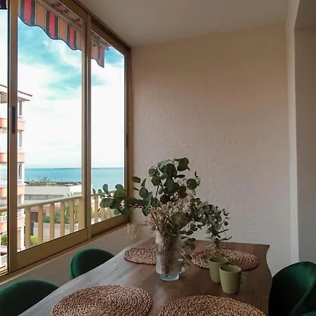 New Anda Modern With Sea View! Apartment